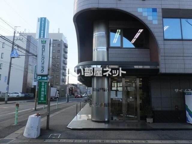 近くに施設あり