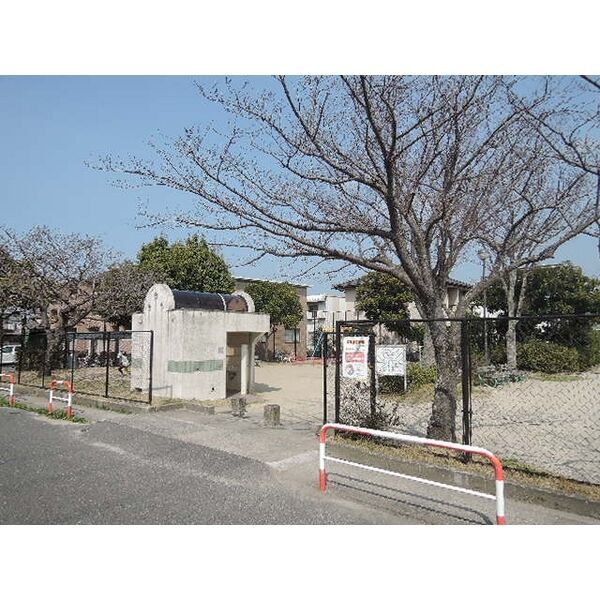 近くに施設あり
