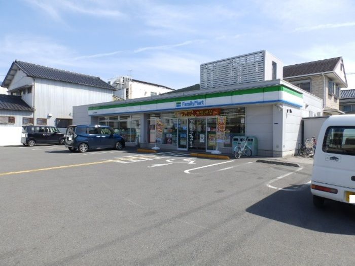近くに施設あり