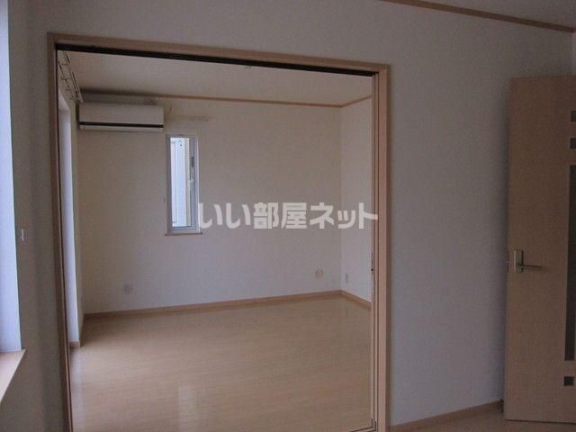 ベッドルーム