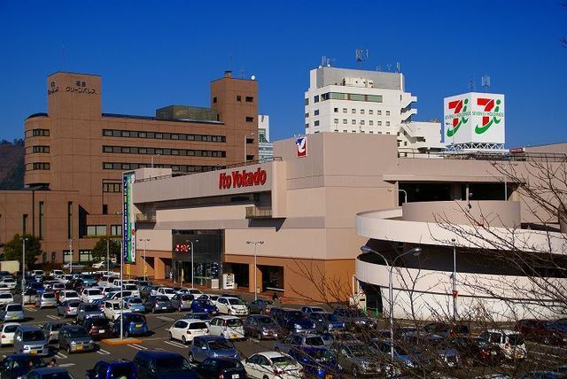 近くに施設あり
