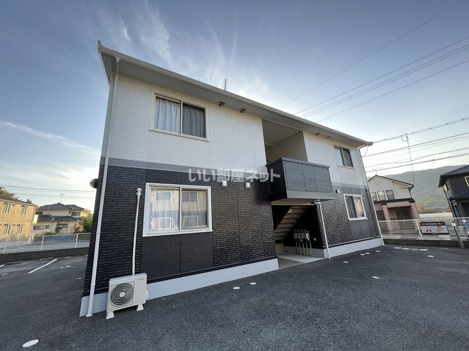 シーコートなかまち D棟の外観画像