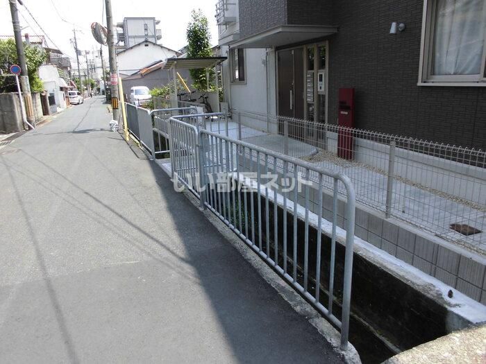 近くに施設あり
