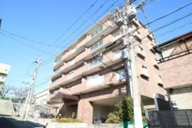 シャン・クラージュの外観画像