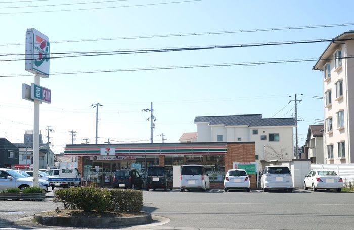 近くに施設あり