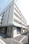 ラクラス箱崎宮前の外観