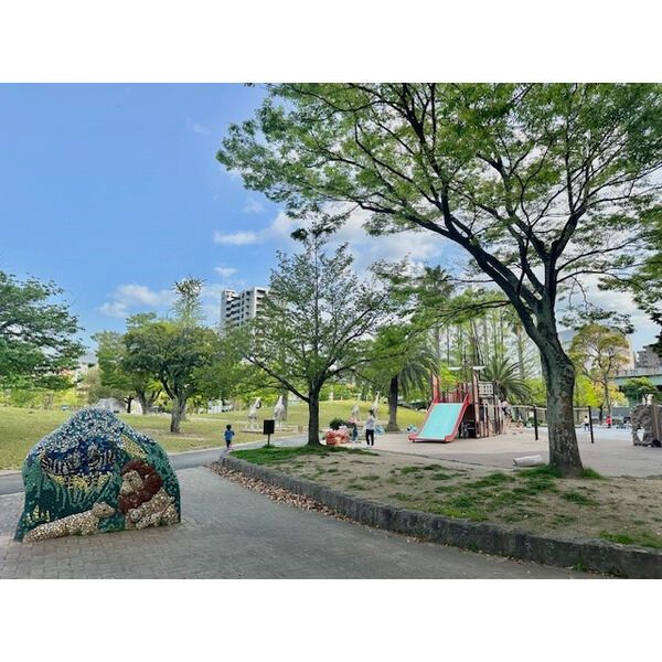 近くに施設あり