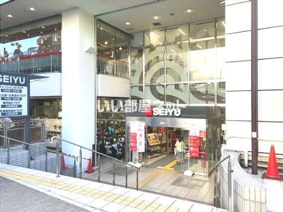 近くに施設あり