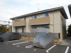 ブリジャール B棟の外観画像
