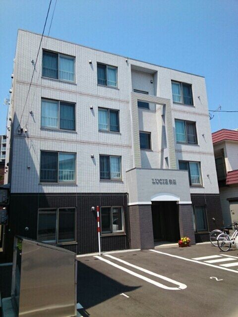 LUCIE美園の外観画像