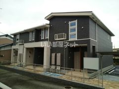 ララ・クメールの外観画像