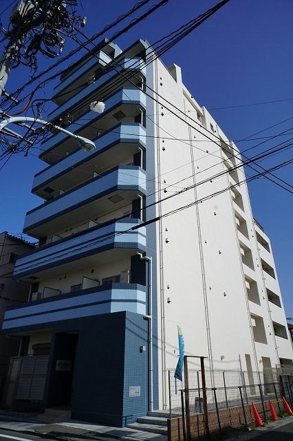 デリーラの外観画像