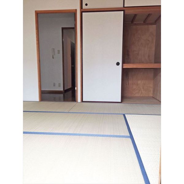 ベッドルーム