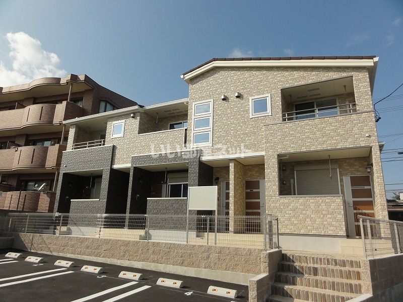 グレース ヒルズの外観画像