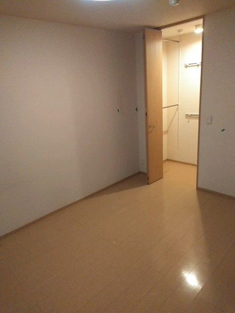 ベッドルーム