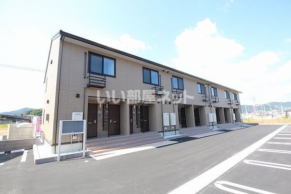 ア-スコ-トY’Sクレア苅田の外観画像