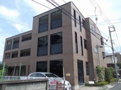 シャトル・国立の外観画像