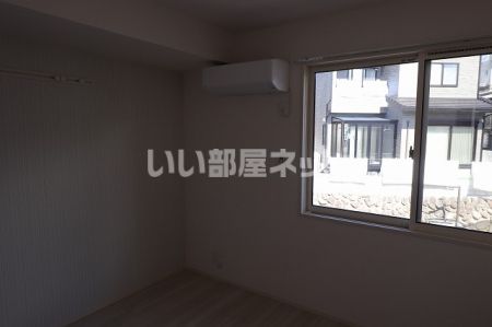 ベッドルーム
