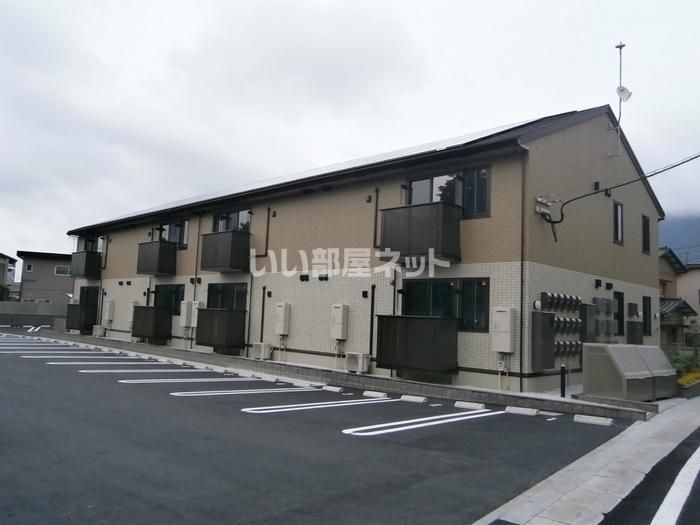 ハイヒルズ城野の外観画像