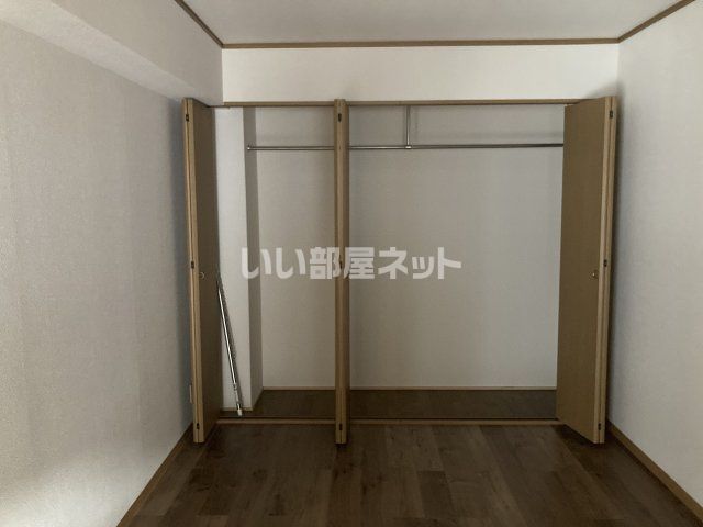 ベッドルーム