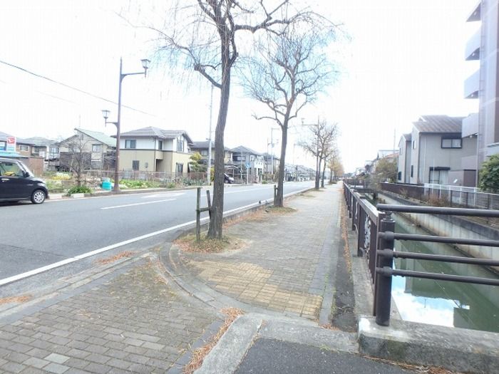 近くに施設あり