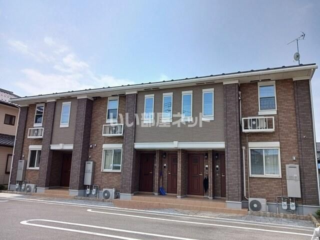 プラシード J.の外観画像