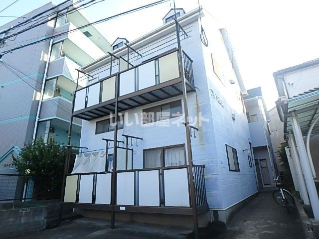 プレテ日の出の外観画像