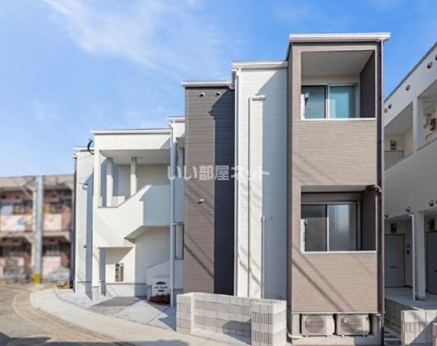 DIO GLANZ 香椎駅前の外観画像