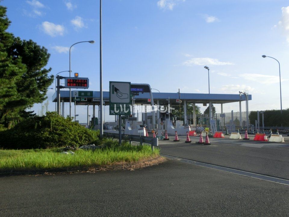 近くの施設まで855m（徒歩11分）