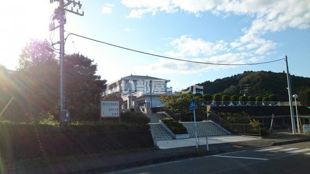 近くに亘理町立亘理中学校あり