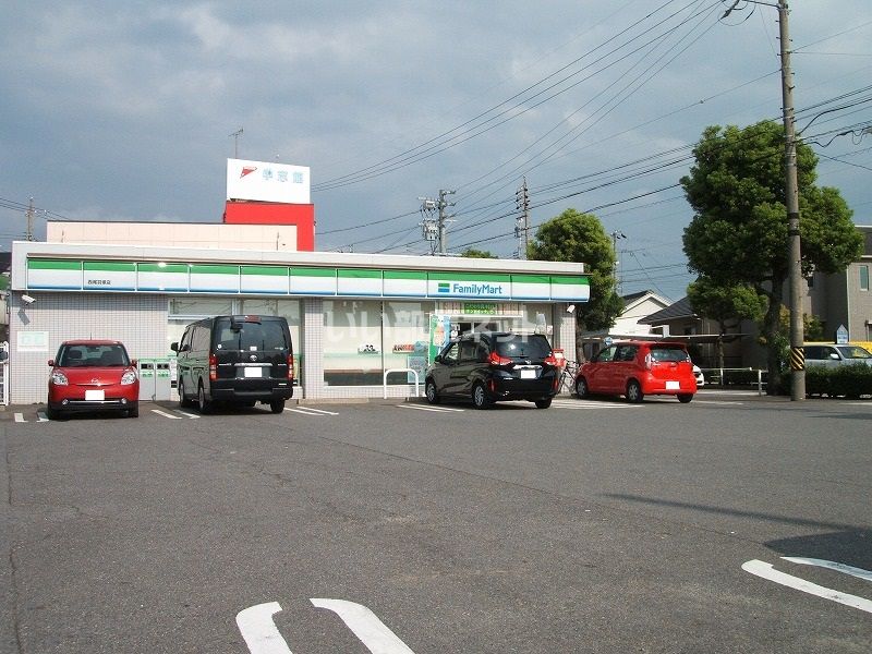 近くのコンビニまで2,126m（徒歩27分）