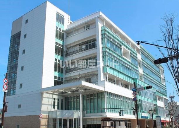 近くの昭和バス 唐津バスセンターまで892m（徒歩12分）