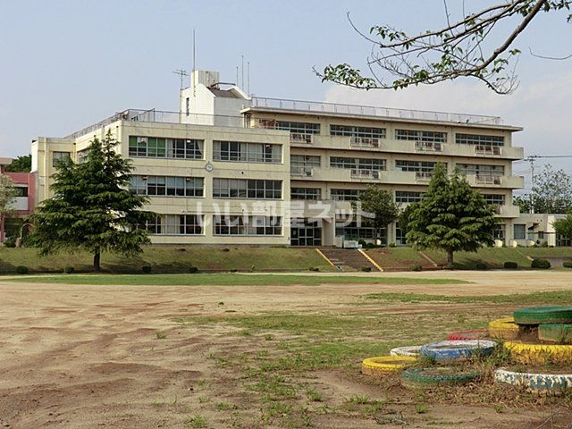 近くに八千代市立村上北小学校あり