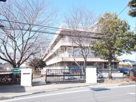 近くの土浦市立都和小学校まで1,153m（徒歩15分）