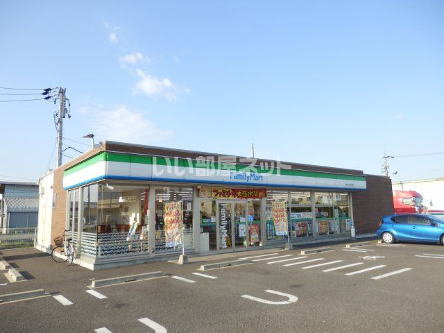 近くのコンビニまで1,311m（徒歩17分）