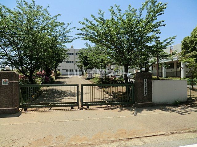 近くの小学校まで468m（徒歩6分）