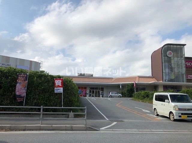 近くのイオンタウン南城大里まで396m(徒歩5分)
