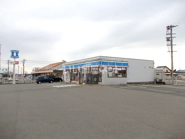 近くにコンビニあり