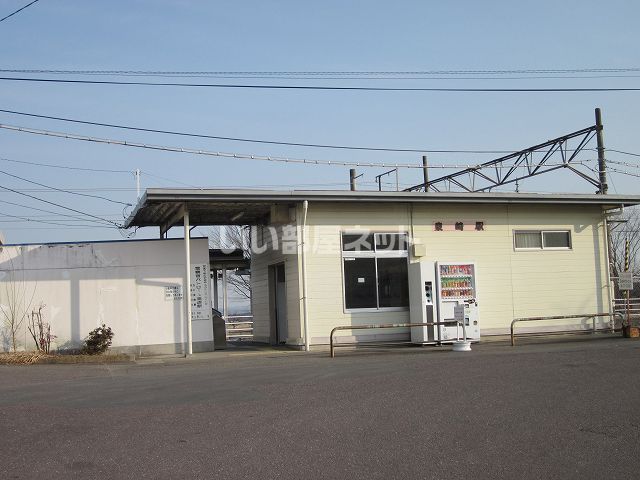 近くの施設まで814m（徒歩11分）