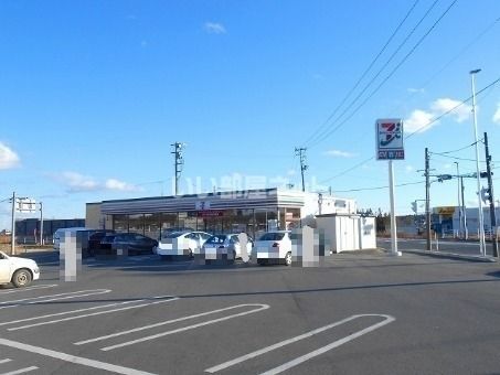 近くのコンビニまで533m（徒歩7分）
