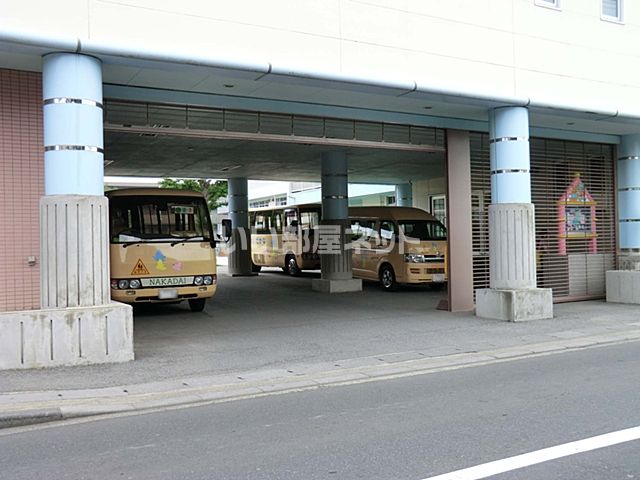 近くの幼稚園・保育園まで947m（徒歩12分）