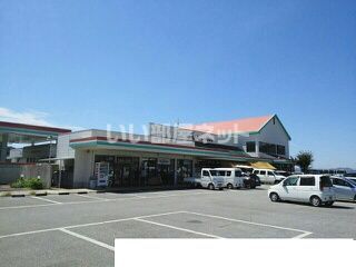 近くのAコープかがみ店まで2,610m(徒歩33分)