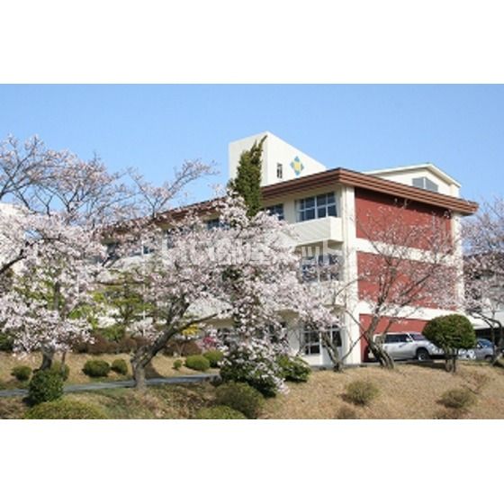 近くの小学校まで1,698m（徒歩22分）