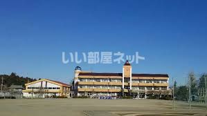 近くの神大実小学校まで3,761m（徒歩48分）