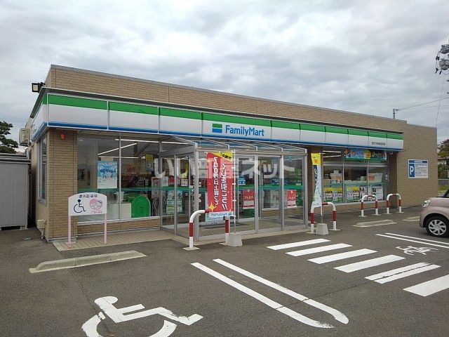 近くのコンビニまで1,741m（徒歩22分）