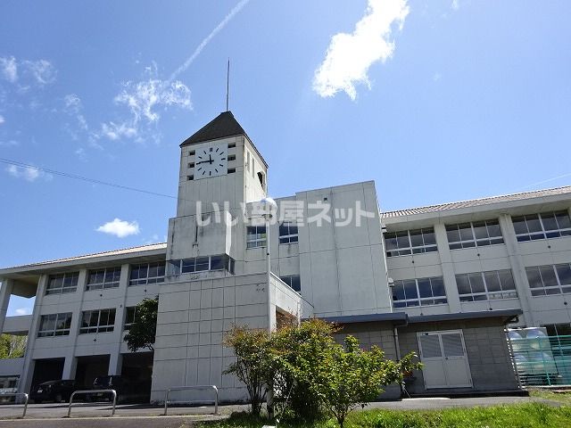 近くの土岐市立土岐津中学校まで1,156m（徒歩15分）