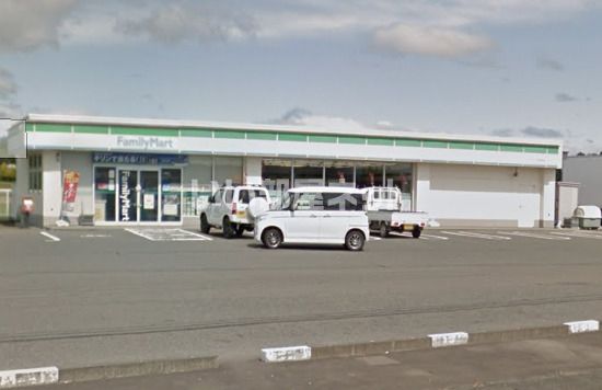 近くのファミリーマート石鳥谷前店まで2,396m(徒歩30分)