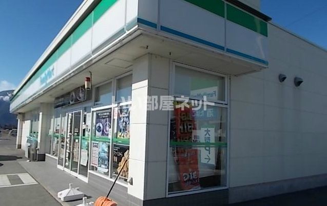 近くのコンビニまで1,805m（徒歩23分）