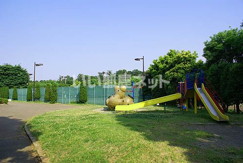 近くの花園総合運動公園まで3,505m（徒歩44分）