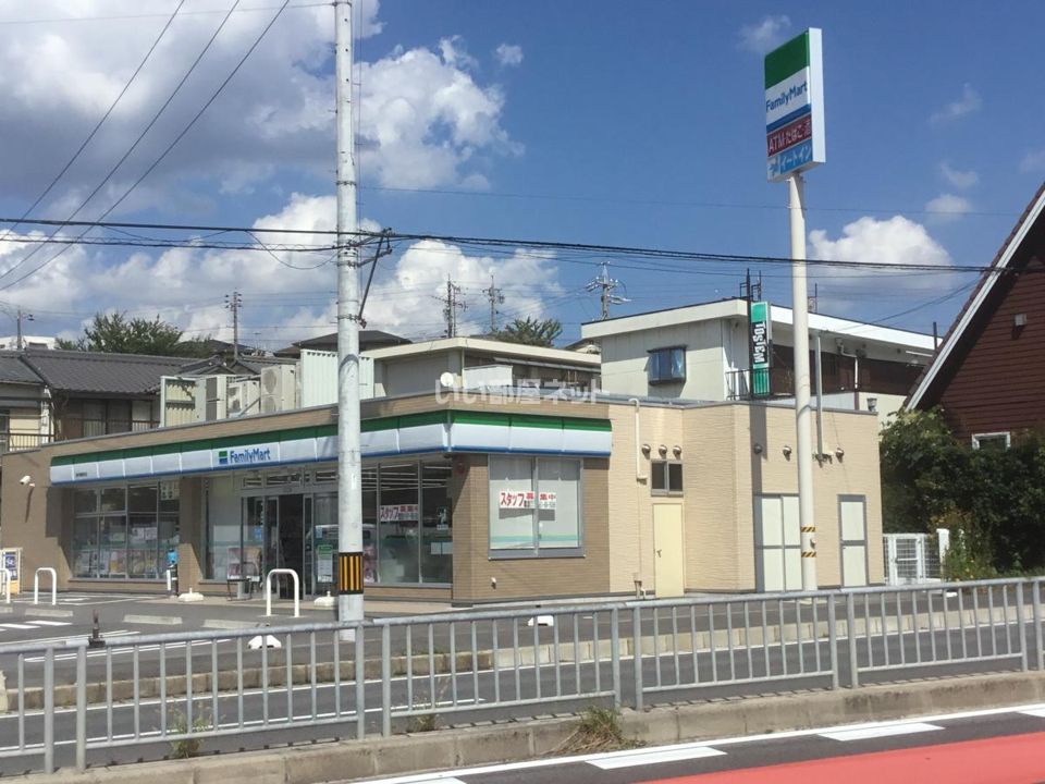 近くのコンビニまで2,431m（徒歩31分）